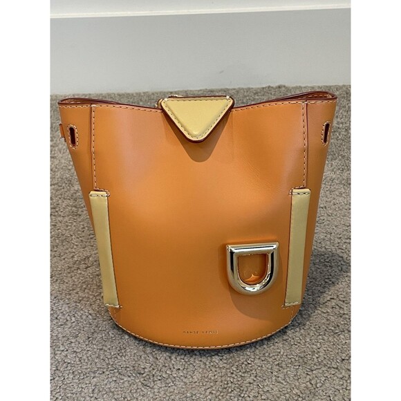 Danse Lente‎ Josh Leather Two Toned Convertible Bucket Bag with Shoulder Strap - Picture 8 of 16